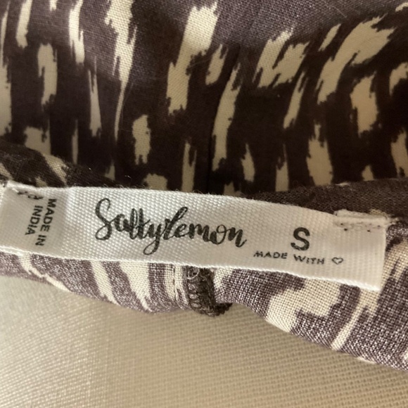 Salty Lemon small animal print spaghetti straps belted wide leg jumpsuit - Picture 4 of 8